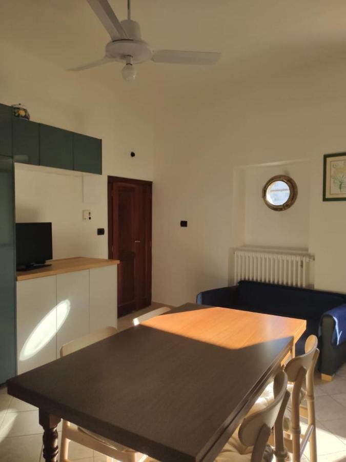 La Casa Di Principino Lägenhet Giglio Porto Exteriör bild
